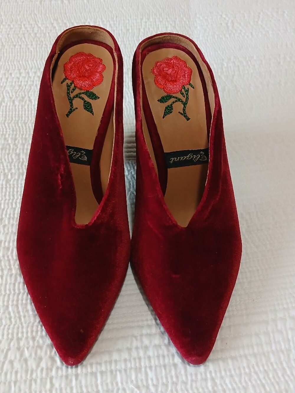 Red embroidered velvet high heels